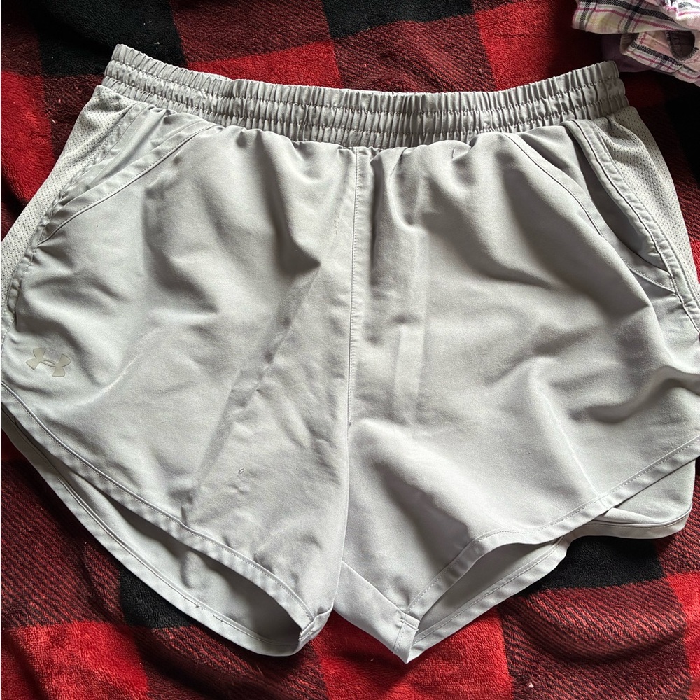 Under Armour Women's Light Gray Athletic Running Shorts